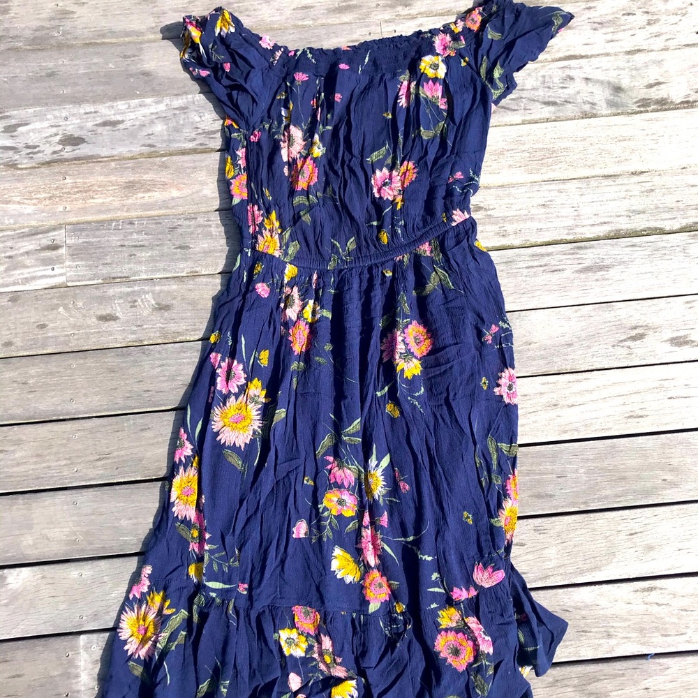 Cute Old Navy off shoulder summer dress